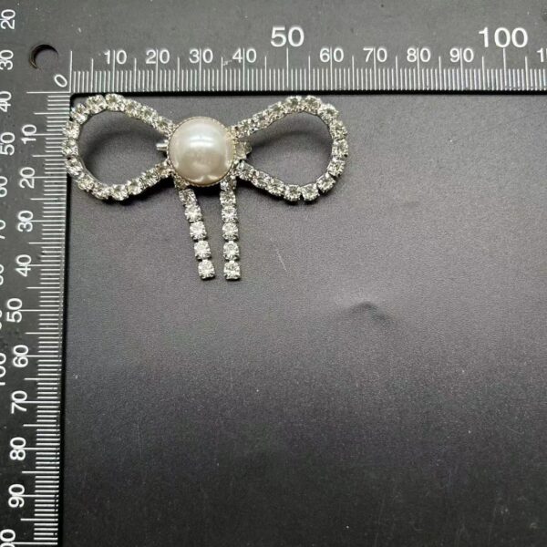 Xiaoxiangfeng Diamond Studded Bow Brooch - Image 4