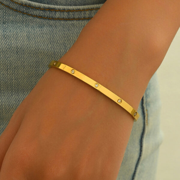 Lxalry 18K Gold Plated Stainless Steel Minimalist Bracelet Hypoallergenic Circle Rhinestone Jewelry  Secure Inlay Tarnish Free Design Skin Safe Luxury Gift For Her Golden Hour Glow, Everyday Wear A