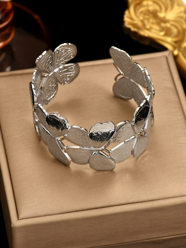 Lxalry Platinum Plated Stainless Steel Floral Carved Mirror Bracelet Hypoallergenic Skin Safe Jewelry With Artisan Polish Never Tarnish Luxury Gift For Women S Daily   Evening Wear - Image 3