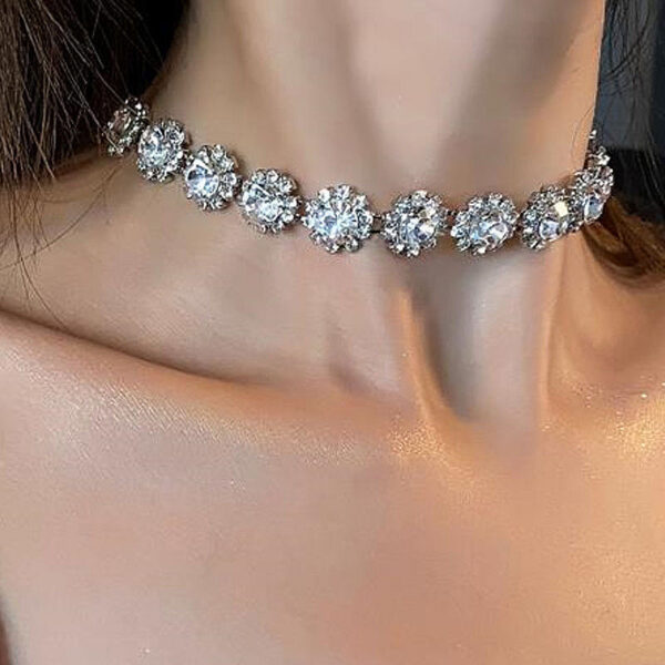 Fashion Necklace, Light Luxury, Niche Temperament, Elegant Collarbone Chain - Image 9