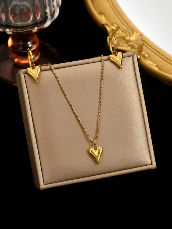Lxalry 18K Gold Plated Stainless Steel Heart Mirror Jewelry Set  Hypoallergenic Skin Safe Necklace   Earrings For Daily Evening Wear Never Fade Handmade Luxury Gift For Her - Image 3
