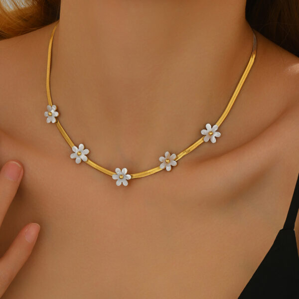 Lxalry 18K Gold Plated Bohemian Floral Necklace   Stainless Steel Skin Safe Jewelry With White Blossom Charms  Hypoallergenic   Tarnish Free Gift For Women Wife Mom, Festive Occasions   Everyday Boho - Image 2