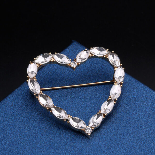 Korean Version Of Heart-shaped Brooch - Image 6