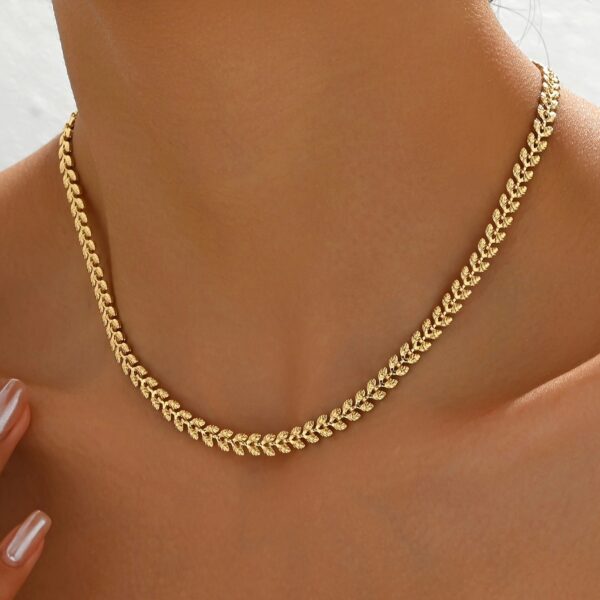 Luxury Chain Necklace Retro Geometric Wheat Leaf Design  Stylish Spring Summer Accessories, Everyday  Party Wear Gift Idea - Image 2