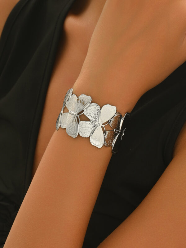 Lxalry Platinum Plated Stainless Steel Floral Carved Mirror Bracelet Hypoallergenic Skin Safe Jewelry With Artisan Polish Never Tarnish Luxury Gift For Women S Daily   Evening Wear - Image 2