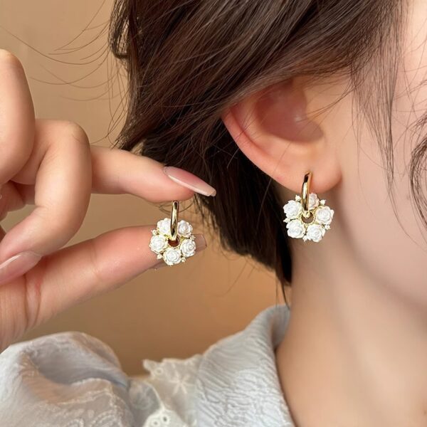 Camellia Resin Female Classic Style Earrings Spring And Summer Comely Ear Clip