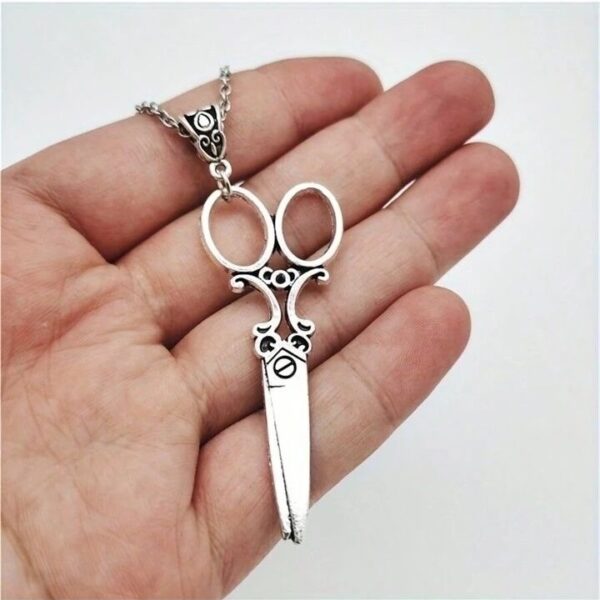 European And American Retro Personalized Scissor Shaped Necklace - Image 4