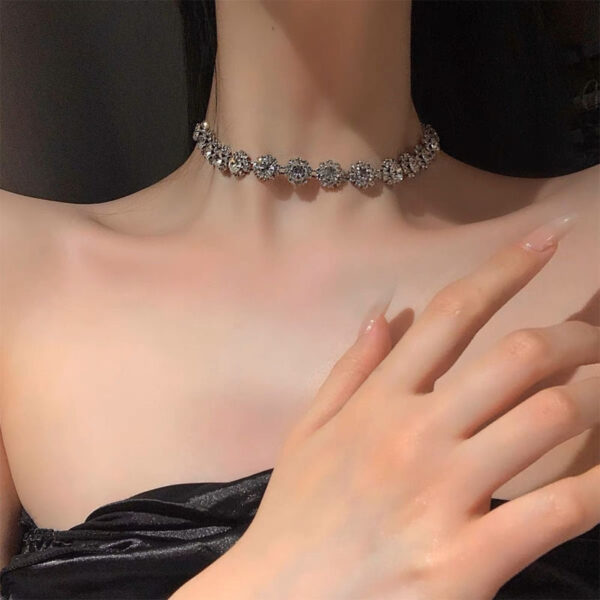 Fashion Necklace, Light Luxury, Niche Temperament, Elegant Collarbone Chain - Image 5