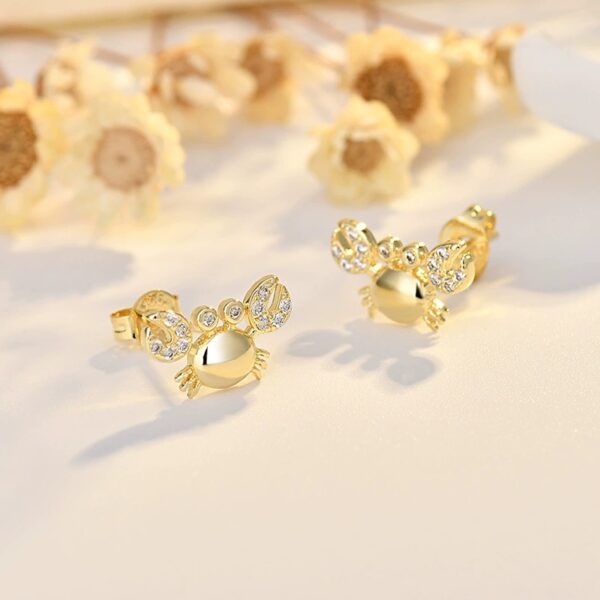 Women's Cute Crab Earrings Simple And Versatile Jewelry Gift - Image 2