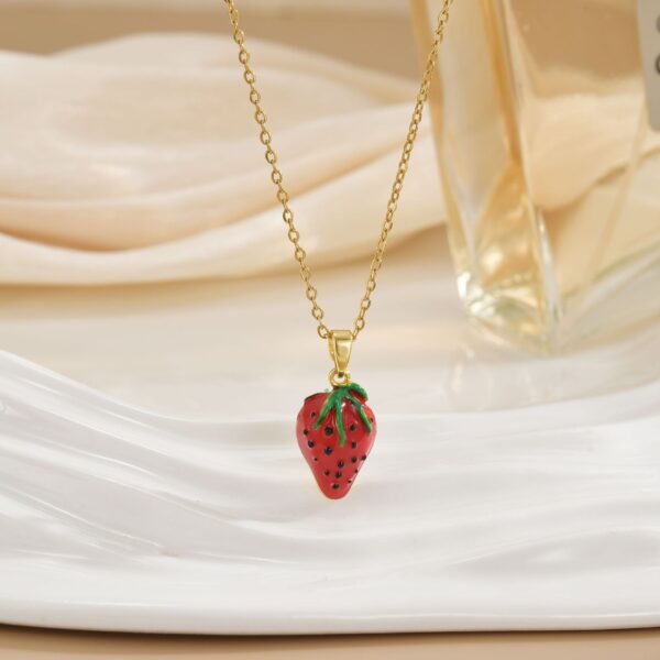Women's Fashion Trendy Strawberry Cute Necklace - Image 8