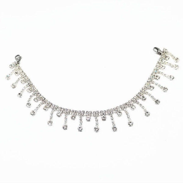 Fashionable And Elegant Women's Silver Tassel Glass Rhinestone Collarbone Chain - Image 9