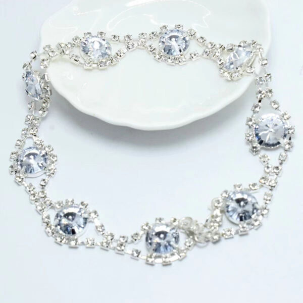 Light Luxury Niche Design, High-end Feel, Super Sparkling Rhinestone Necklace