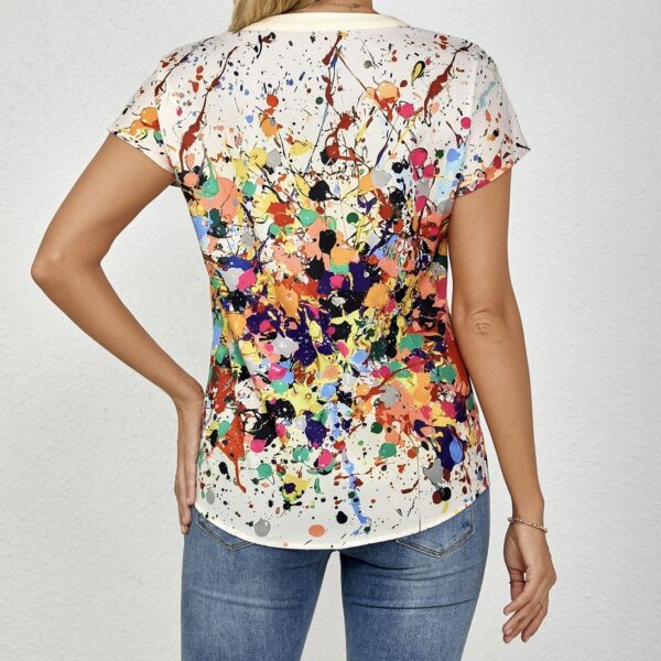 Ladies' Contrasting Color Artistic Casual Style Button V-neck T-shirt Top - Image 3