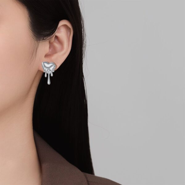 High-end Love Heart Melted Heart Earrings Simple - Image 3