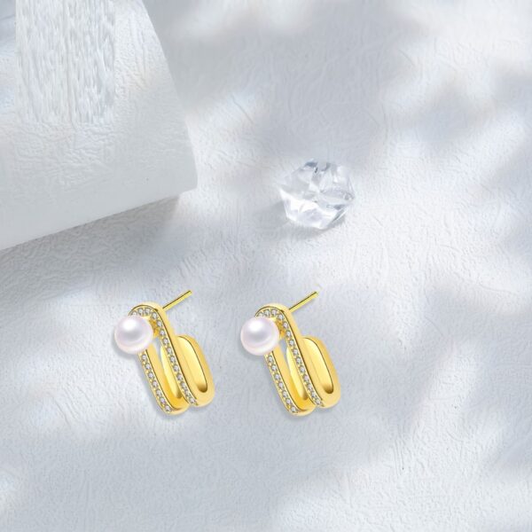 High Sense Temperamental Pearl Stud Earrings - Image 4